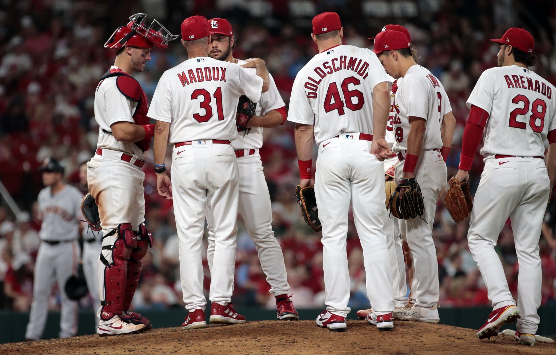 Cardinals open series with Giants